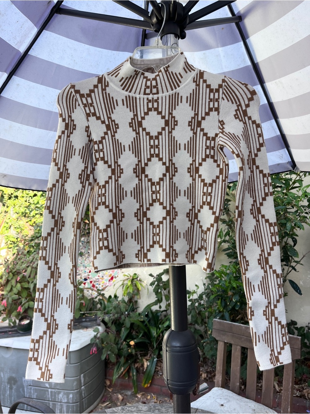 Urban Outfitters crop stretchy New NWT Geometric Women’s Sweater Top XS